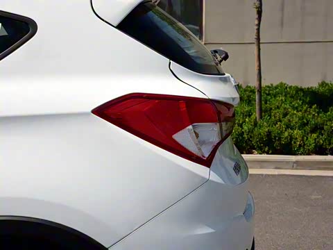 2017�� ǿ������ 1.6L �ֶ�������