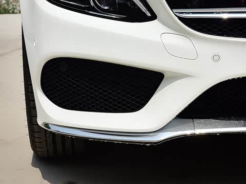 2017�� �Ŀ� C 200 4MATIC ���нγ�