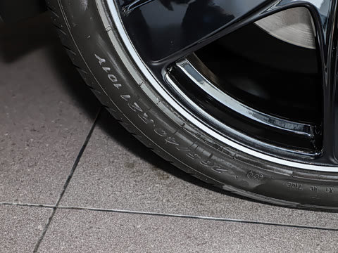 2020�� Macan 2.0T