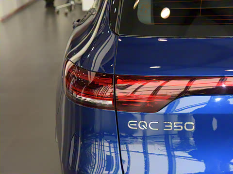 2021�� EQC 350 4MATIC