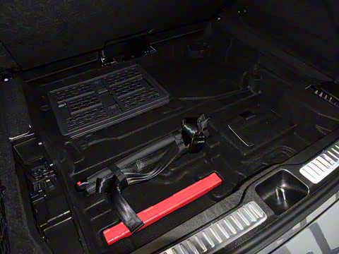 2016�� GLC 300 4MATIC ������