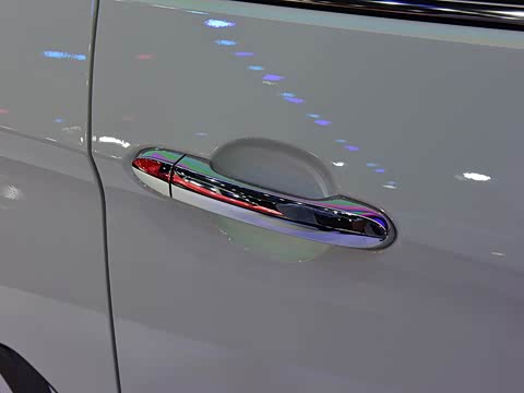 2016�� Plus 1.5T �ֶ����а�