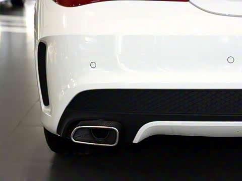 2016�� CLA 260 4MATIC