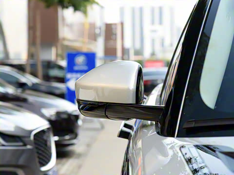 2021�� ����L 249PS R-Dynamic SE ������