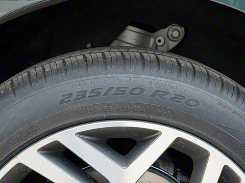 2021�� ����L 249PS R-Dynamic First edition �׷���