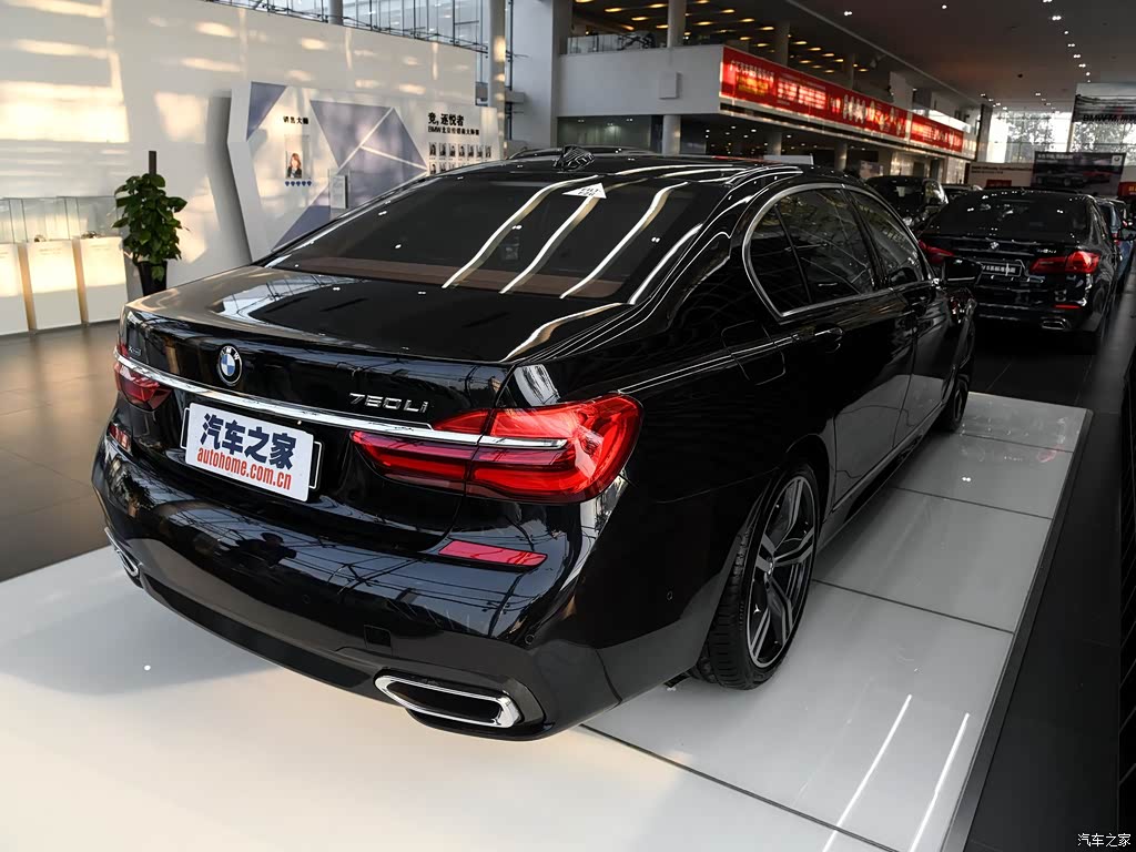 宝马7系 2018款 750li xdrive m运动套装 4052902图片_宝马_汽车图库