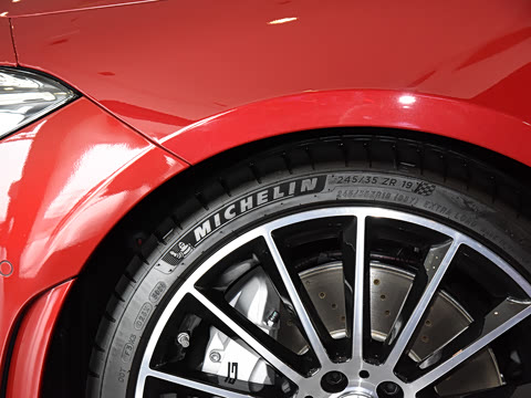 2021�� AMG CLA 35 4MATIC