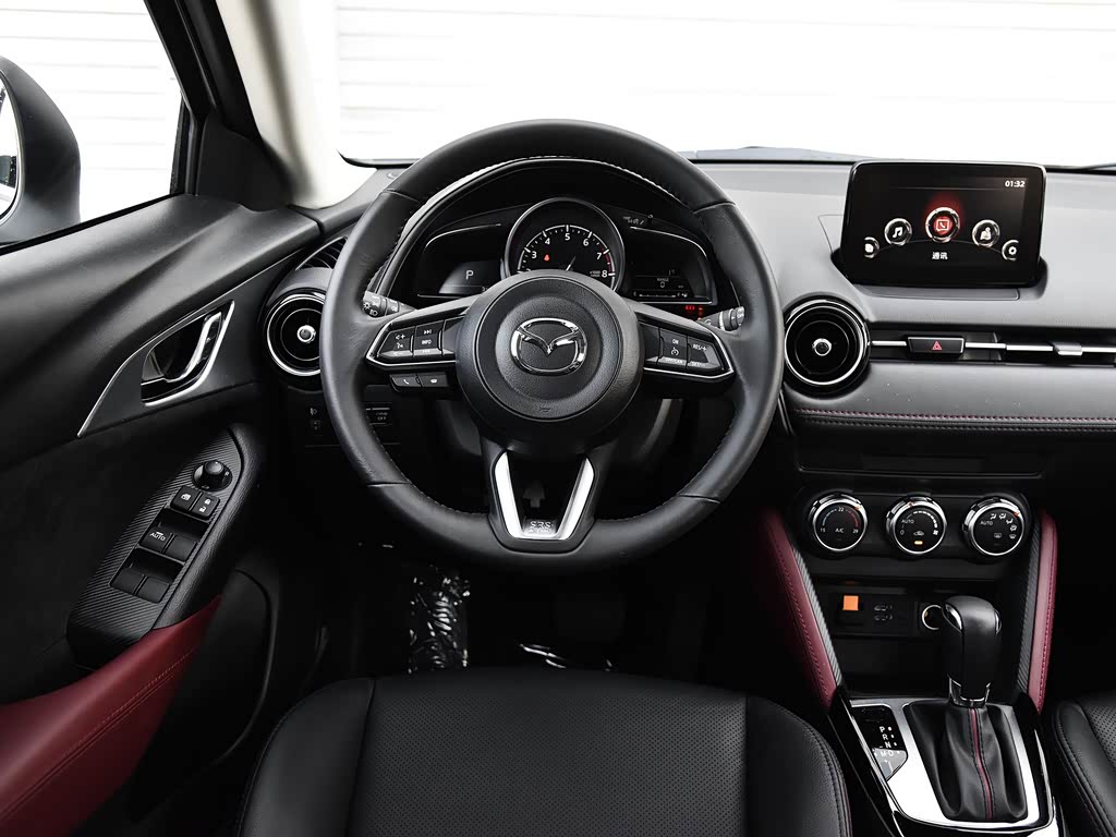 Mazda CX-3 I Рестайлинг, Внедорожник 5 дв.: фото поколения