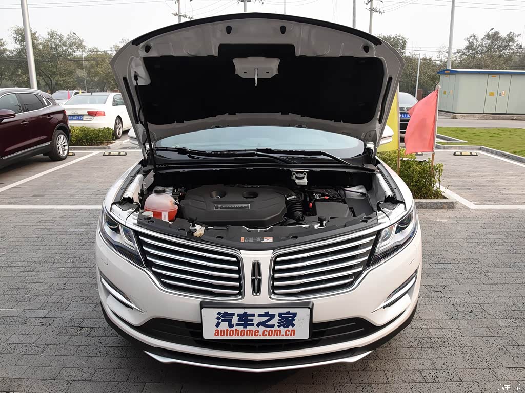 林肯 林肯mkc 2017款 2.0t 两驱尊悦版