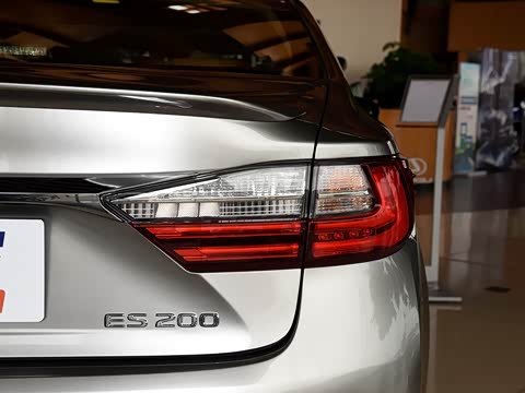 2015�� 200 ���ʰ�