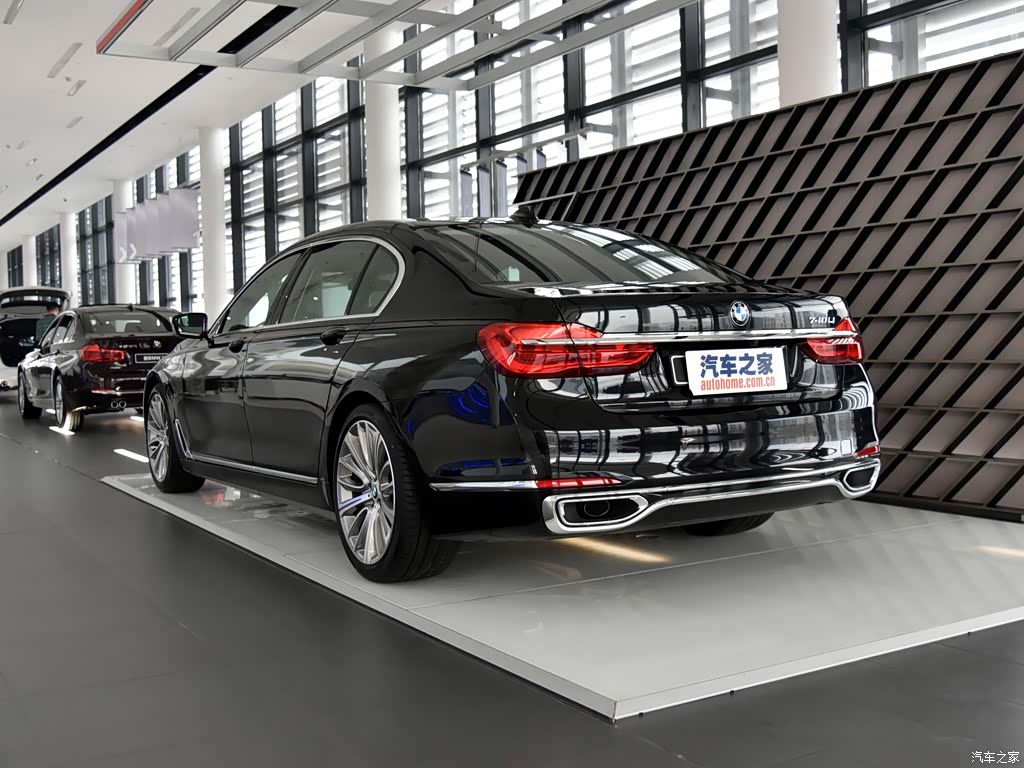 宝马(进口) 宝马7系 2017款 740li 领先型