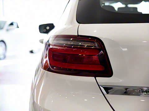 2016�� ���� 1.6L �Զ�������