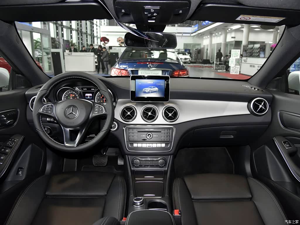 奔驰(进口) 奔驰cla级 2017款 cla 200 时尚型