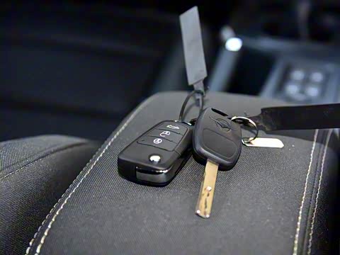 2017�� ǿ������ 1.6L �ֶ�������