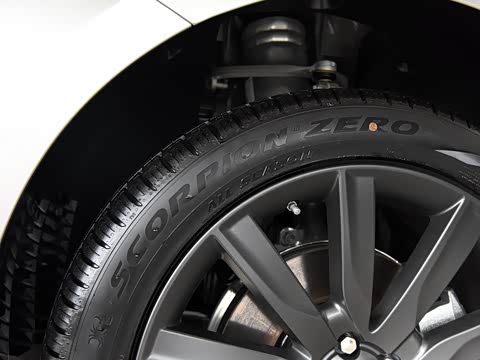 2017�� P380 R-DYNAMIC SE