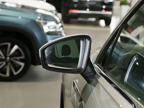 2021�� 430PHEV ���춯�콢��