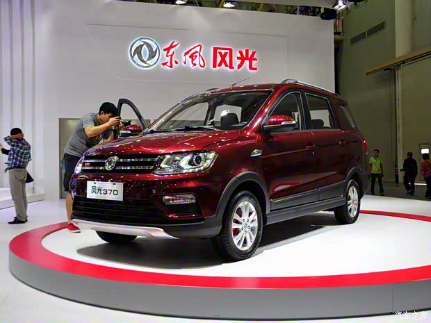 东风风光370 2016款 1.3T 手动欧洲柴油版 7座