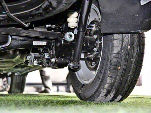 2018�� 1.5L �ֶ���׼�� ��V