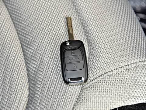 2018�� 1.5L �ֶ���׼�� ��V