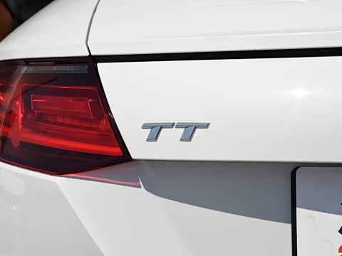 2017�� TT Coupe 45 TFSI