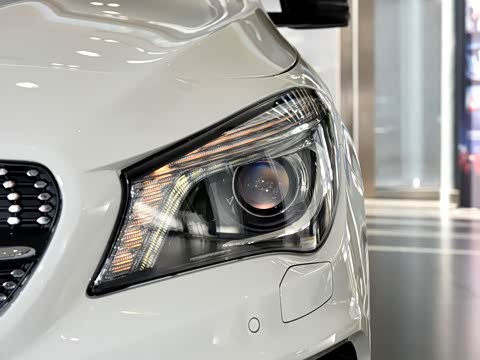 2016�� CLA 260 4MATIC