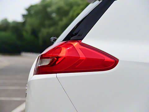 2017�� 1.6L �ֶ�������