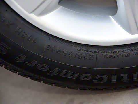 2017�� ǿ������ 1.6L �ֶ�������