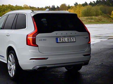 2016�� E���춯 T8 ����� 7��