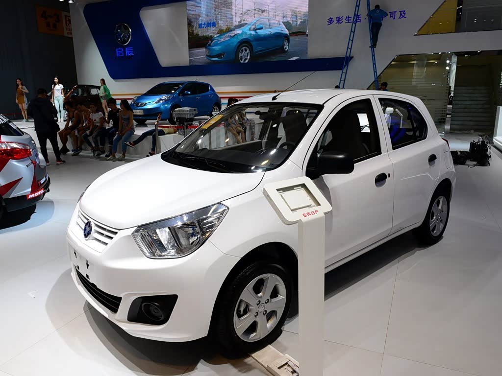 Venucia R30