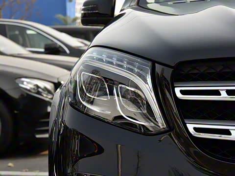 2018�� GLS 500 4MATIC