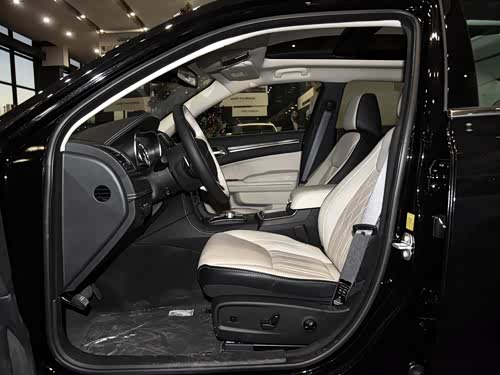 克莱斯勒进口克莱斯勒300c进口