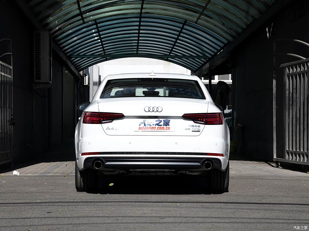 2018款 30周年年型 45 tfsi quattro 运动型 4098422图片_奥迪_汽车