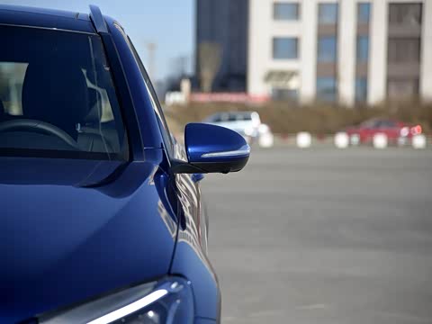 2016�� GLC 260 4MATIC ������