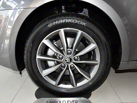 2017�� 1.6L �ֶ����а�