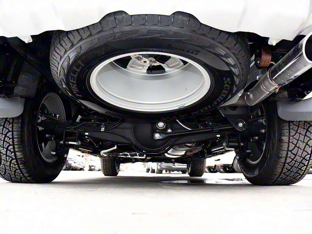 汽车图片 福特 撼路者 2017款 2.0t 汽油自动四驱菁英版 5座