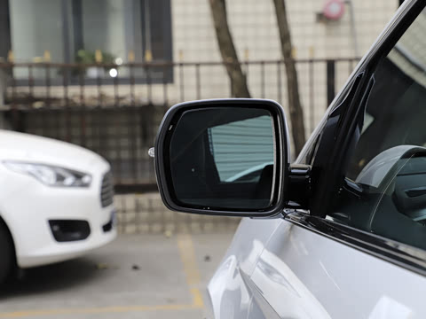 2021�� PLUS EcoBoost 245 ���������� 5��