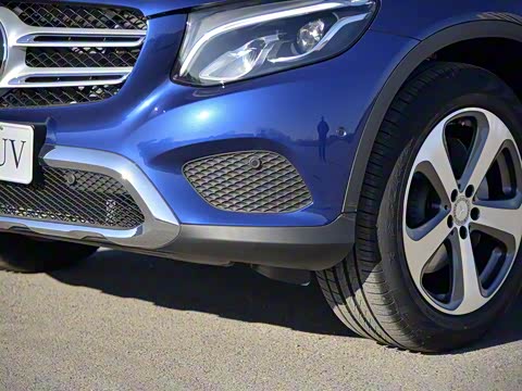 2016�� GLC 260 4MATIC ������