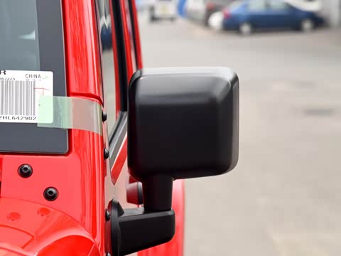 2017�� 3.0L Sahara ����������