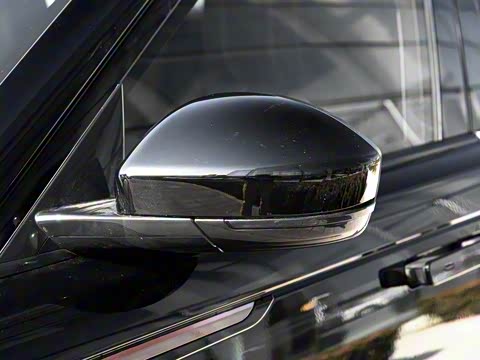 2017�� P380 R-DYNAMIC S