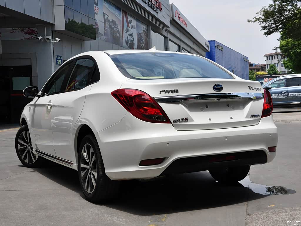 广汽乘用车 传祺ga3s新能源 2017款 1.5l 尊享版