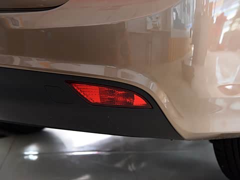 2016�� 1.6L �ֶ�������