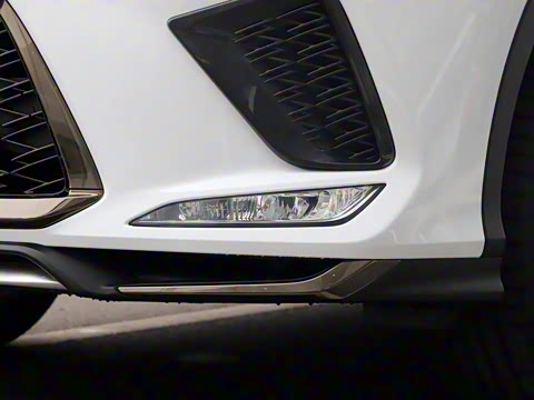 2020�� �Ŀ� 300 ����F SPORT