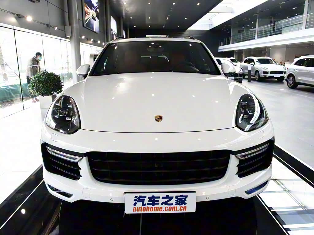 保时捷 cayenne 2016款 cayenne turbo 4.8t