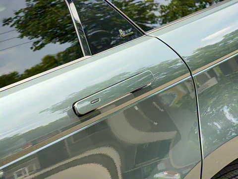 2021�� ����L 249PS R-Dynamic First edition �׷���