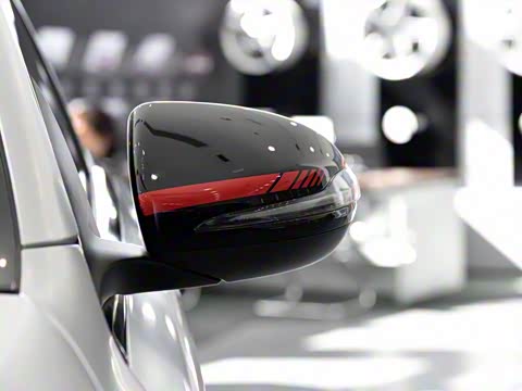 2017�� AMG C 63 S �й�������