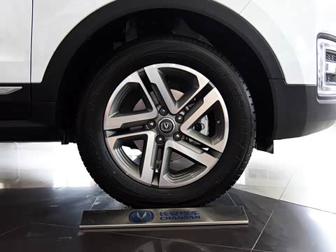 2017�� 1.5T �ֶ���ɫ��