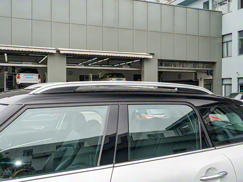 2022�� 1.5T COOPER ALL4 ���ͼ�