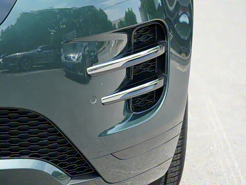 2021�� ����L 249PS R-Dynamic First edition �׷���