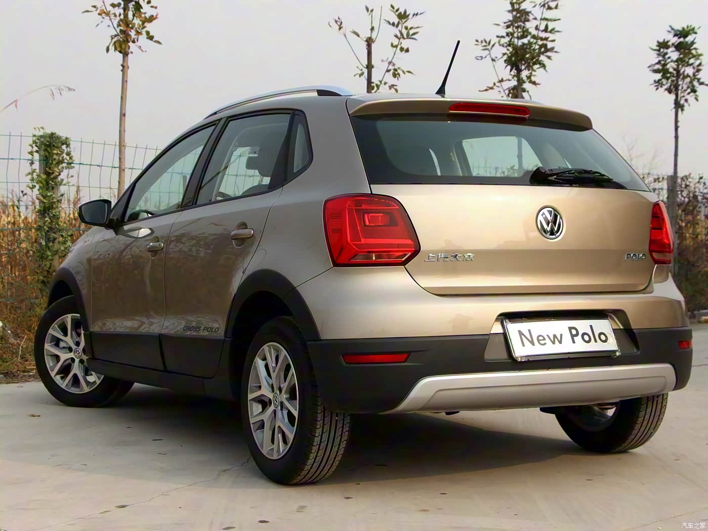 2016款 1.4l cross polo 手动