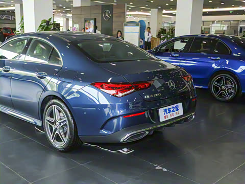 2021�� CLA 200